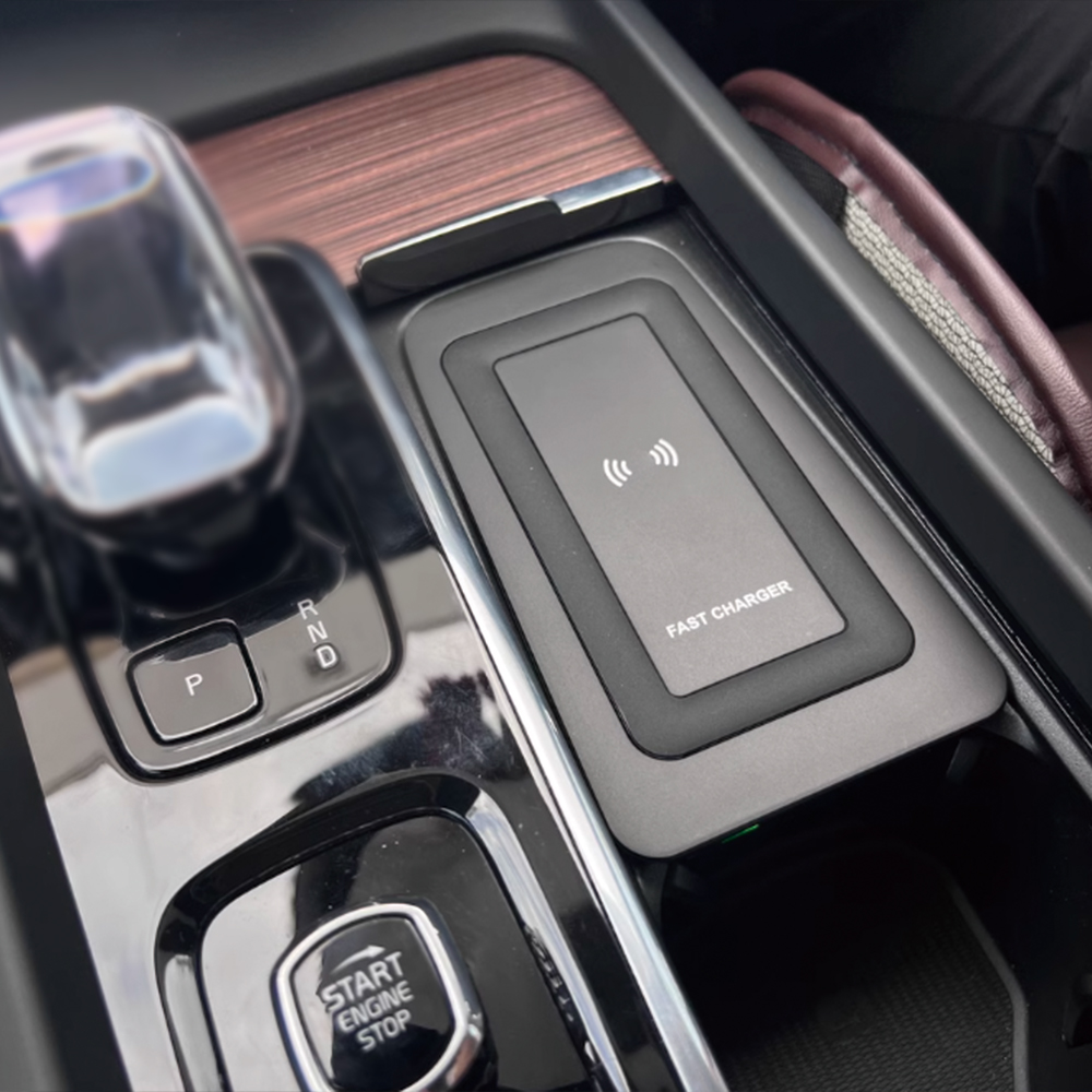 شاحن لاسلكي للكونسول الوسطي لس - مراجعة Volvo Car Accessories Xc90 وسعره
